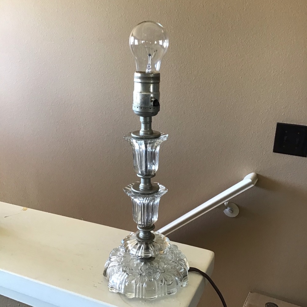 Vintage Leviton Glass Accent Lamp with Floral Design